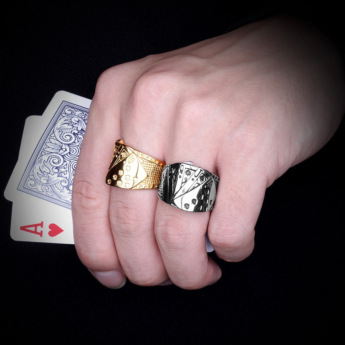 Flush Poker Ring Rebel & Chain