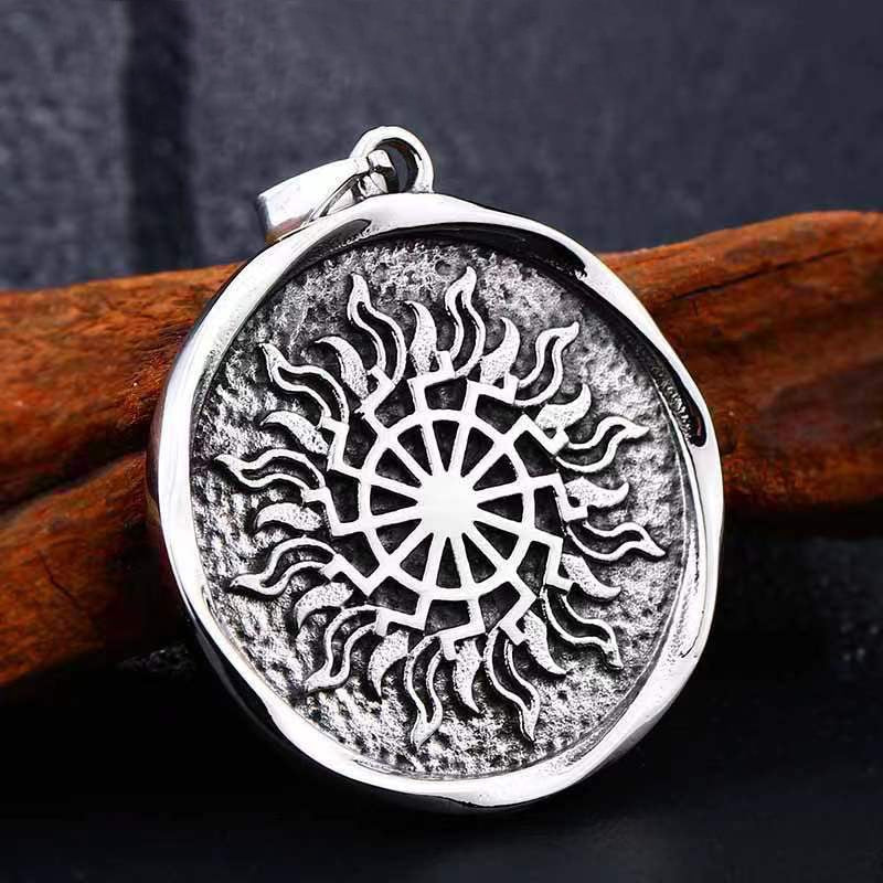 Vintage Nordic Style Casual Round Pendants Rebel & Chain